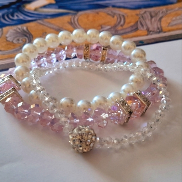 Jewelry - Set Of 3 Bracelts , Pearl, Crystal,